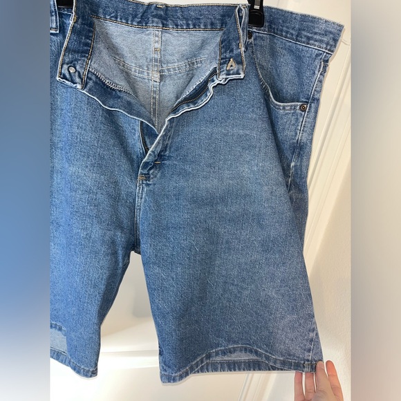 Wrangler Men’s Relaxed Fit American Stonewashed Premium Quality Jean Shorts Sz46 - Picture 11 of 12